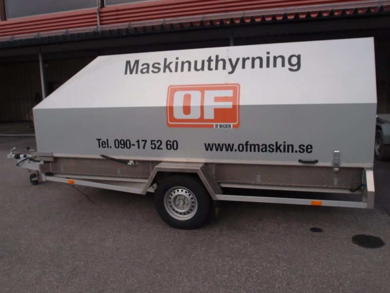 Släpvagn 3S med kåpa, totalvikt 1000 kg, bromsad Släpvagn 3S med kåpa, totalvikt 1000 kg, bromsad